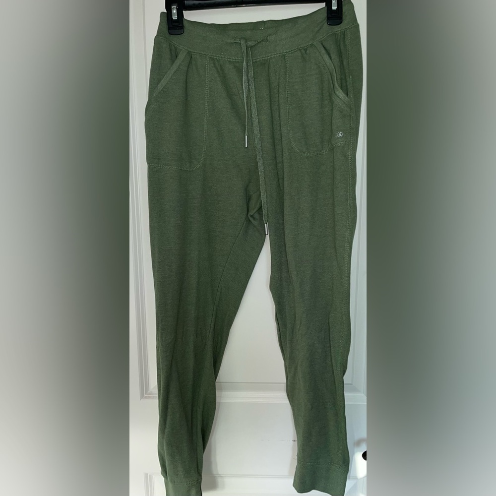 LEG3ND Green Sweatpants M